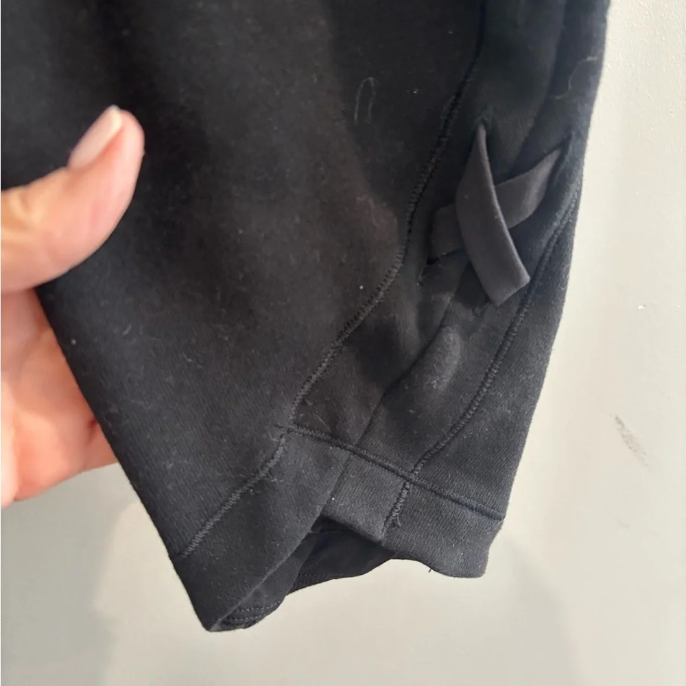 lululemon athletica Black Sweatshirt - Picture 6 of 6
